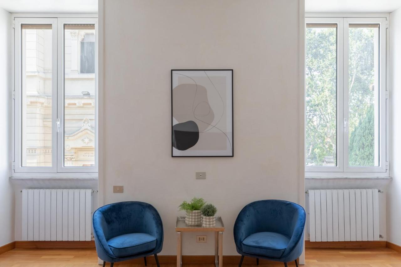 Iflat Synagogue At Your Feet Rom Exteriör bild
